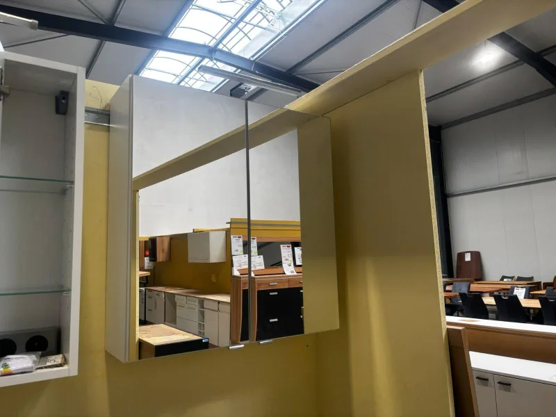 Spiegelschrank Weiß 60x21x64 cm LED-Beleuchtung