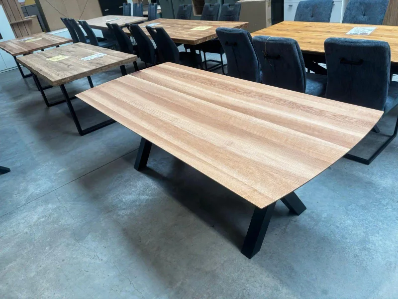 Esstisch Eiche massiv 220x100 cm Schweizer Kante