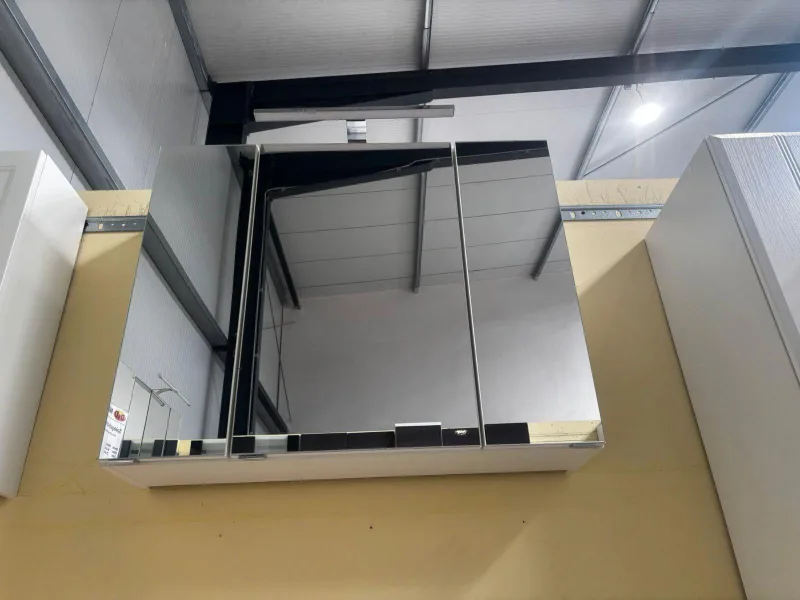 Spiegelschrank weiß 80x21x64 cm Badmöbel mit LED - Bild 4