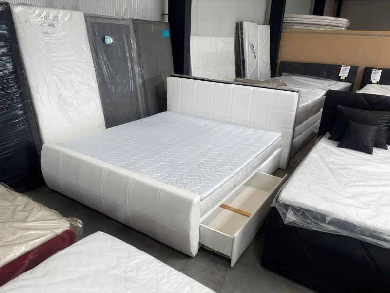Boxbett weiß Kunstleder 200x220 cm mit Topper